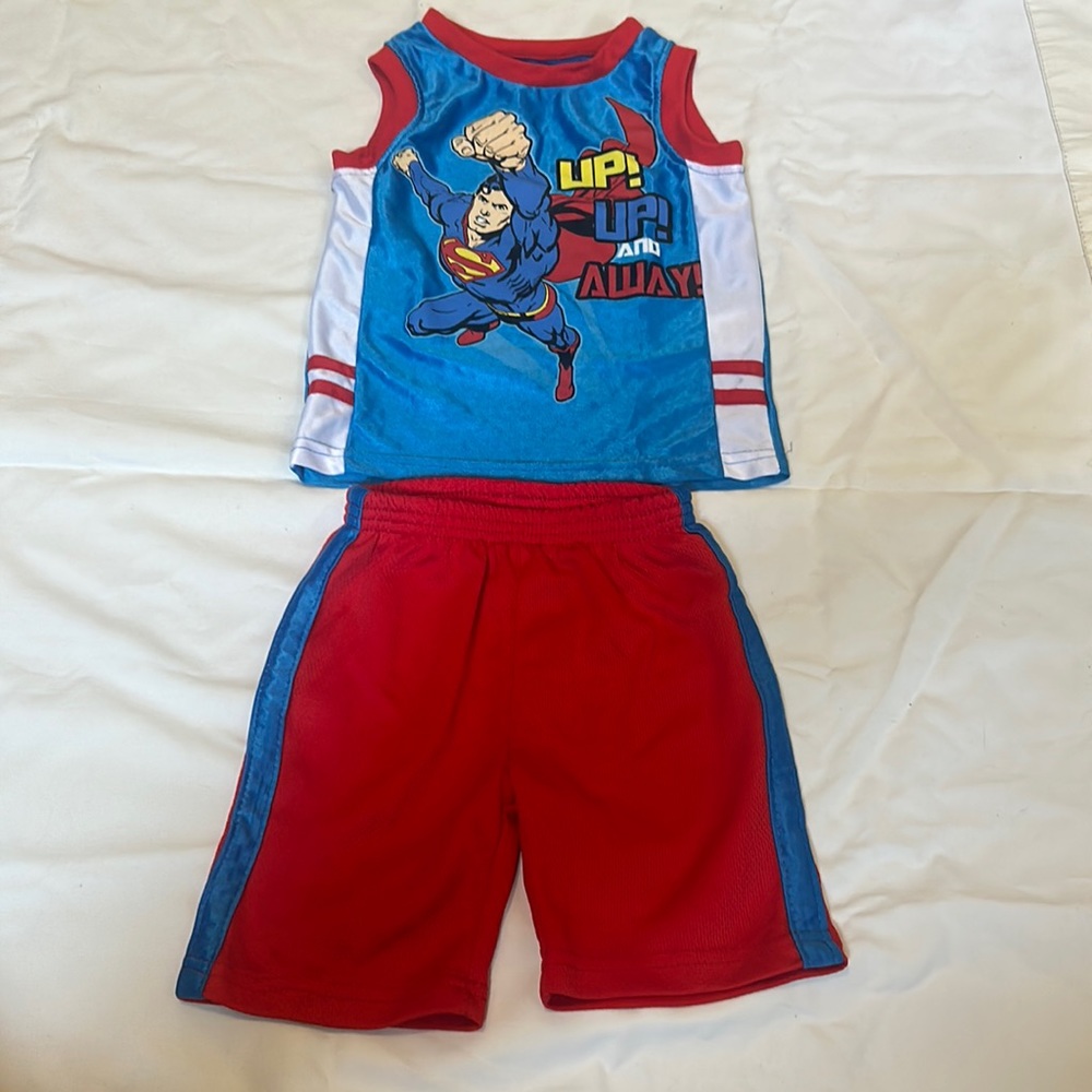 Superman basketball 2piece set.